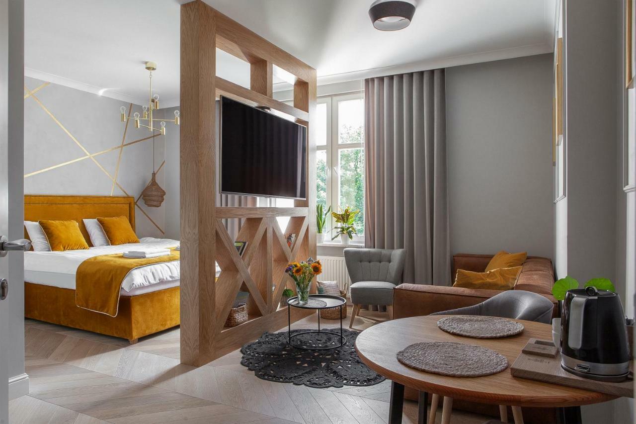 King Sobieski Apartments By Oneapartments 소포트 외부 사진