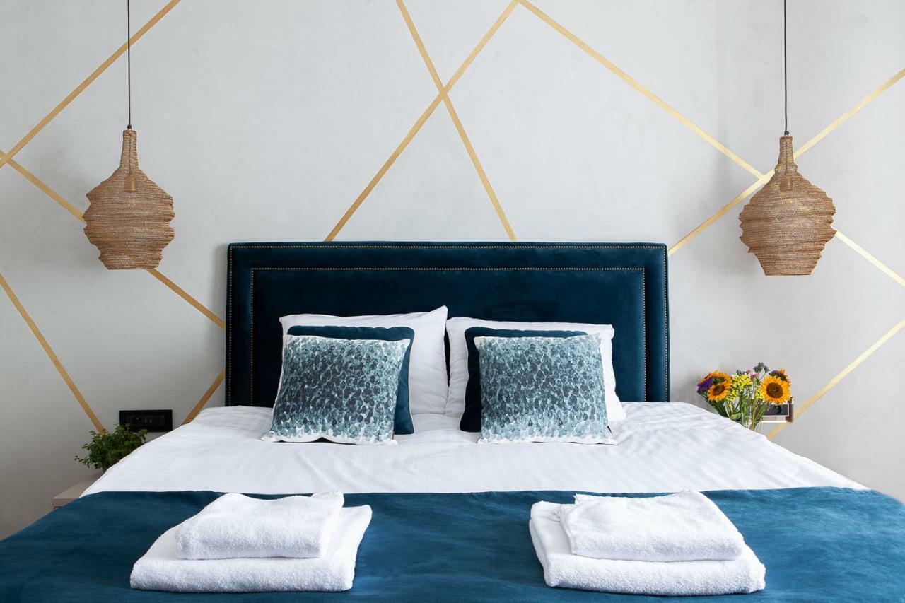 King Sobieski Apartments By Oneapartments 소포트 외부 사진