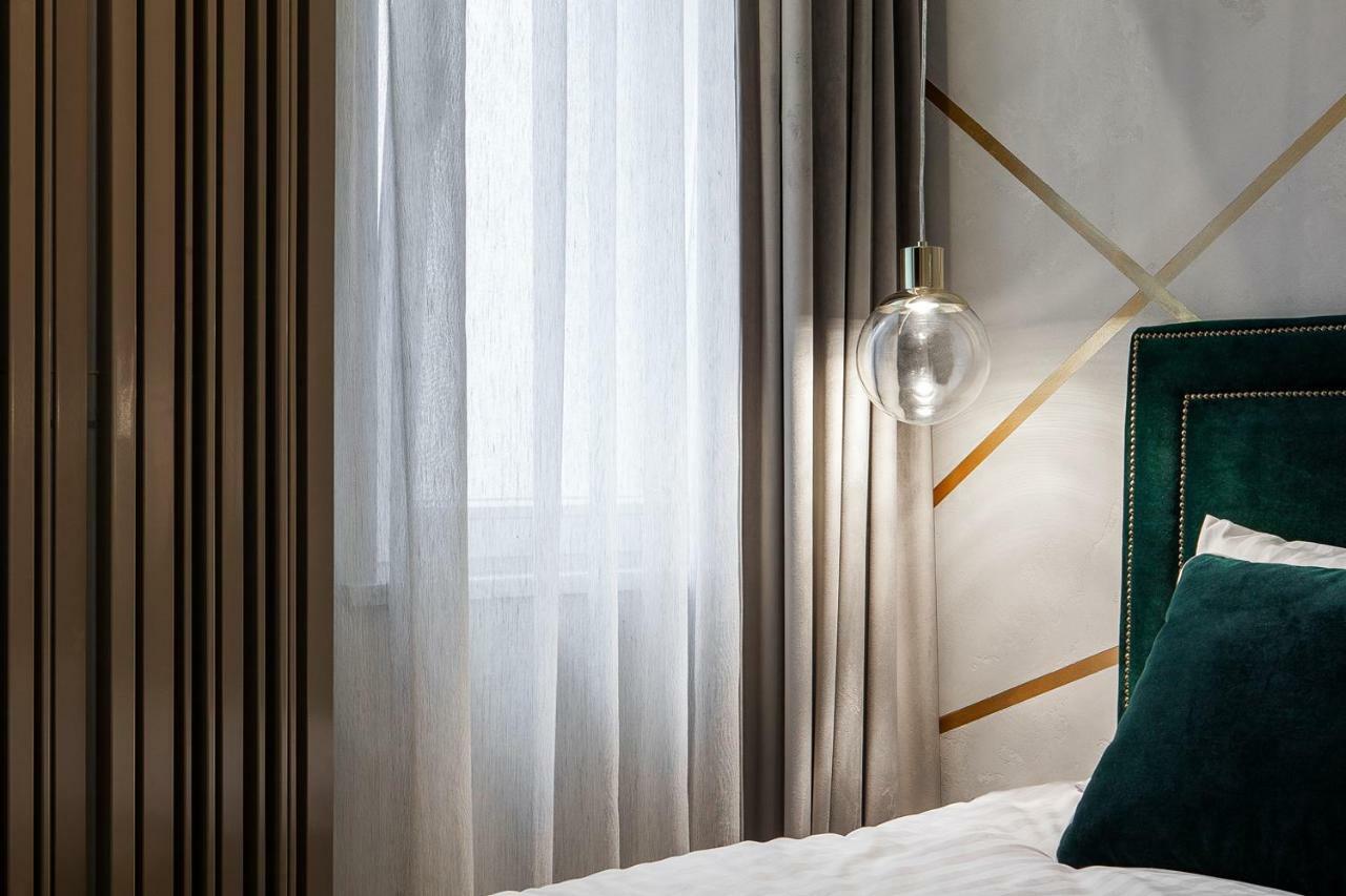 King Sobieski Apartments By Oneapartments 소포트 외부 사진