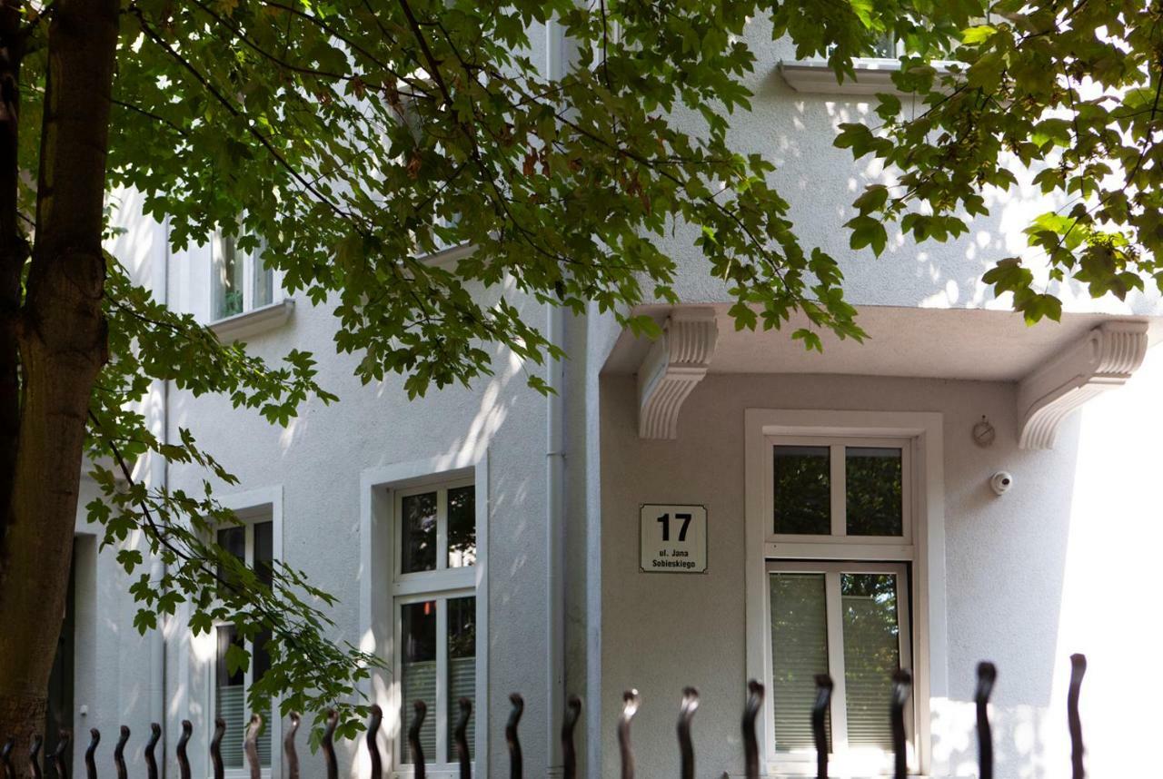 King Sobieski Apartments By Oneapartments 소포트 외부 사진