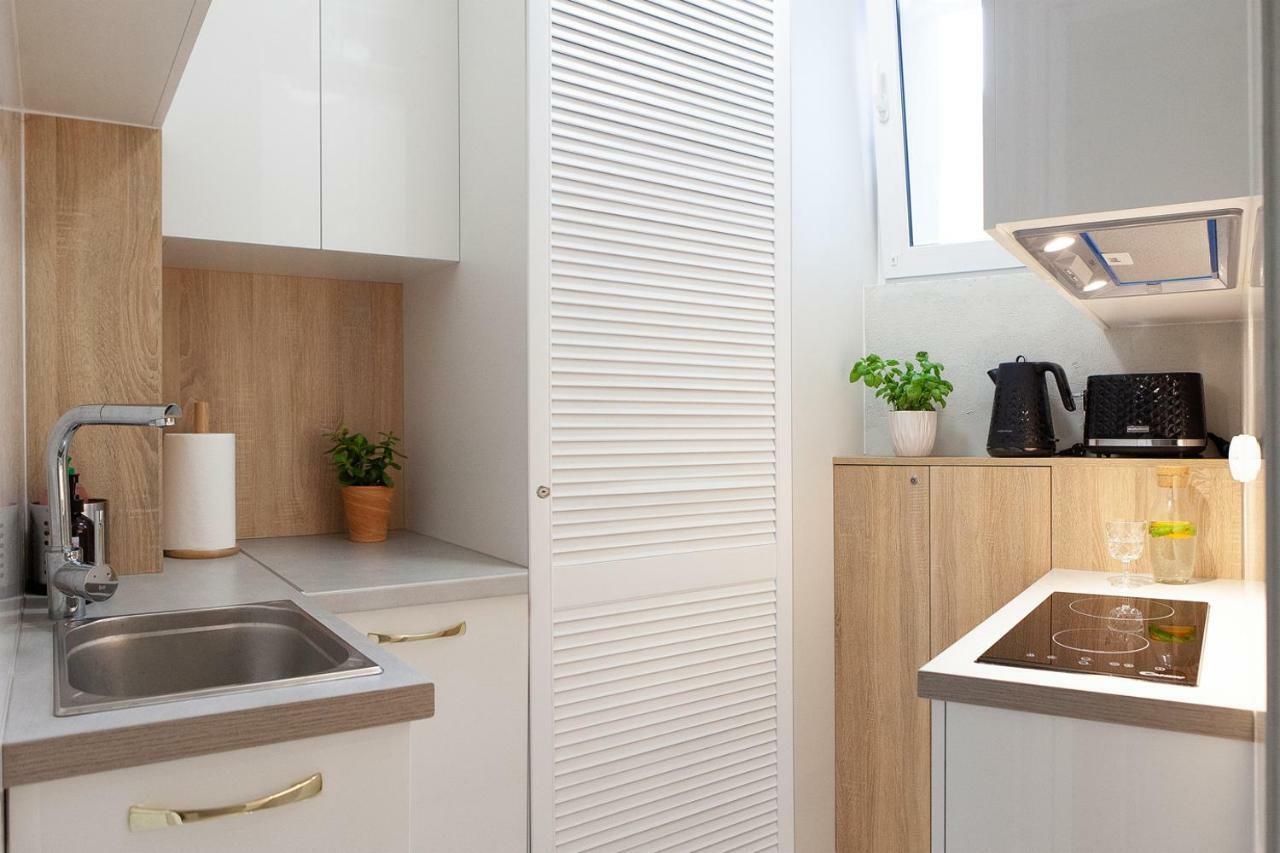 King Sobieski Apartments By Oneapartments 소포트 외부 사진
