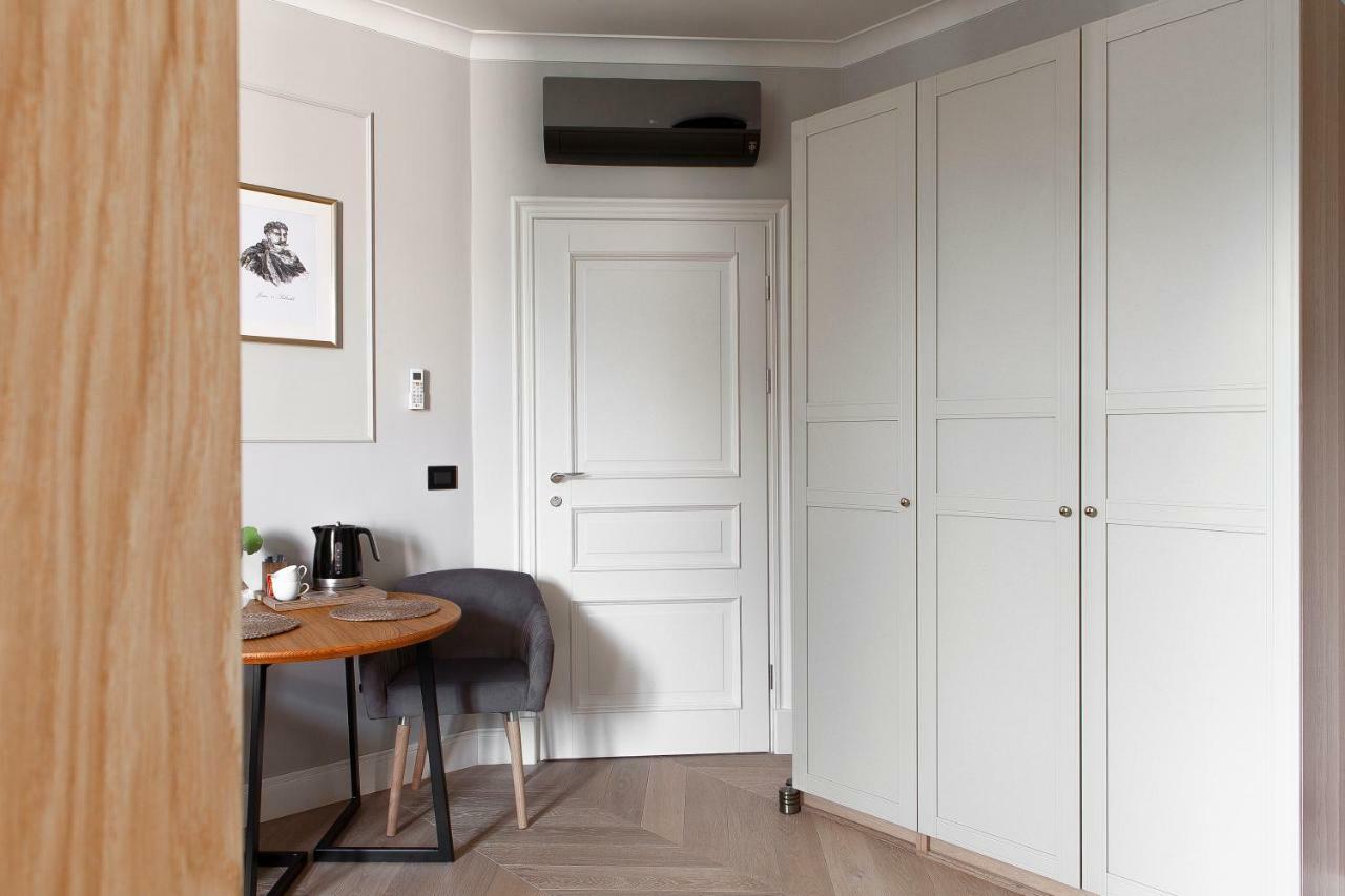 King Sobieski Apartments By Oneapartments 소포트 외부 사진